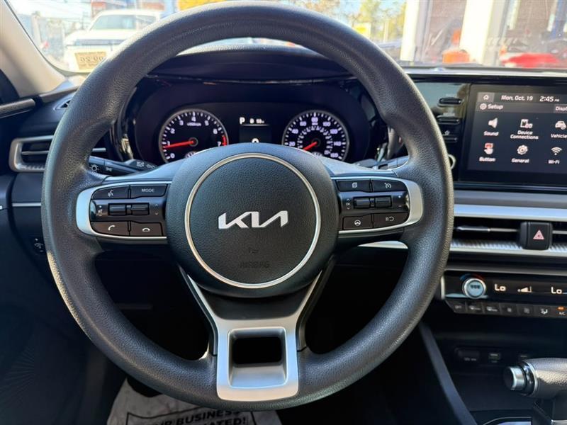 Kia K5 LXS 2022