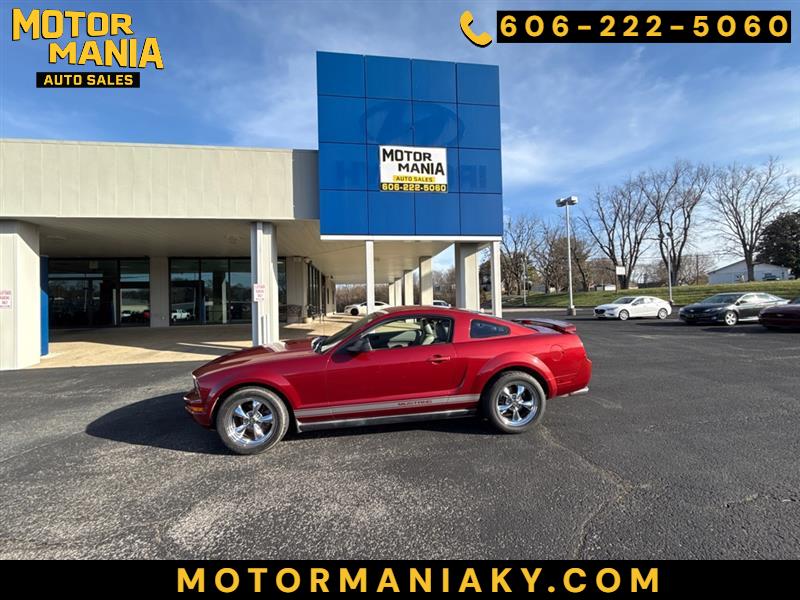 2007 Ford Mustang V6 Deluxe Coupe