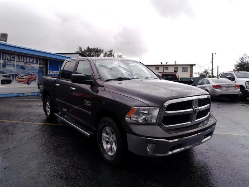 RAM 1500 SLT Crew Cab SWB 4WD 2016