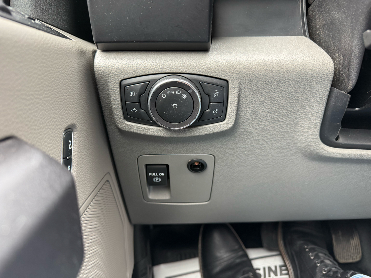 Ford F-150 XL 4WD SuperCab 6.5' Box 2017