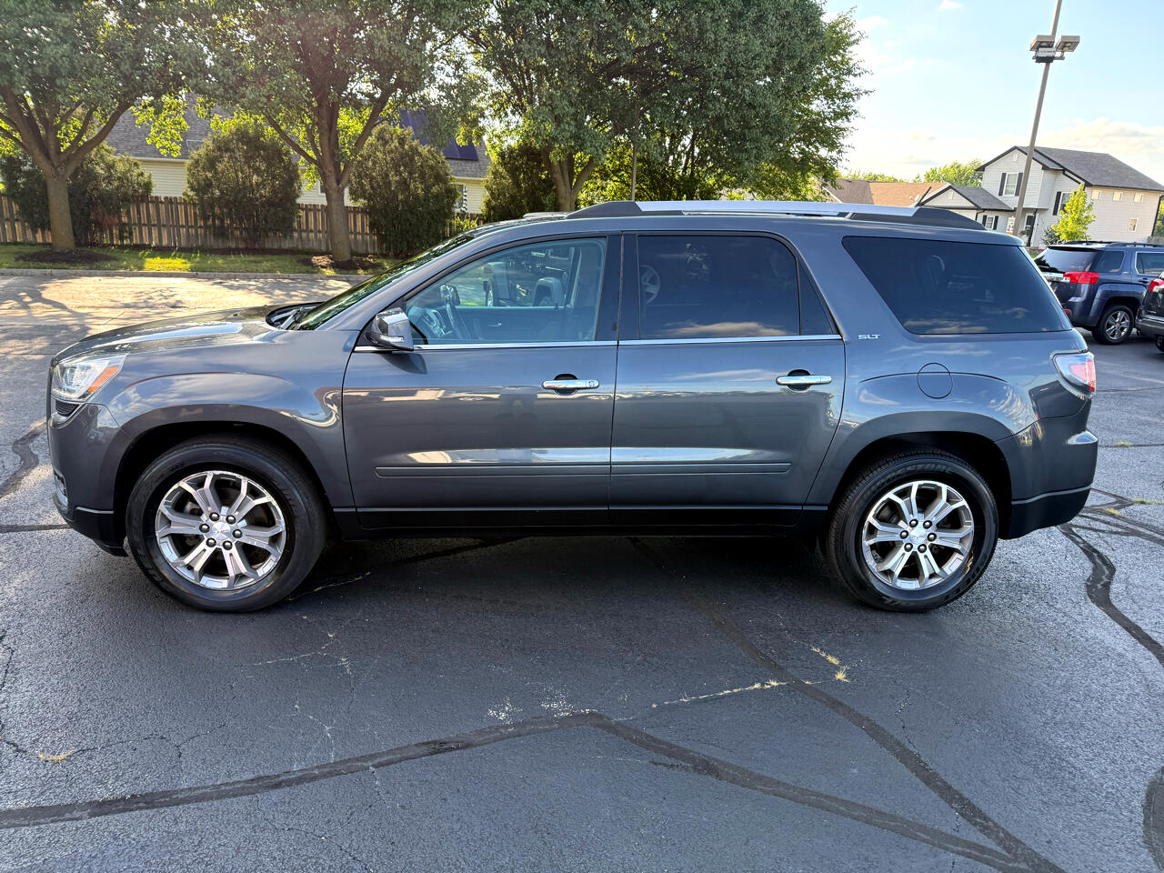 2014 Gmc Acadia SLT photo 2
