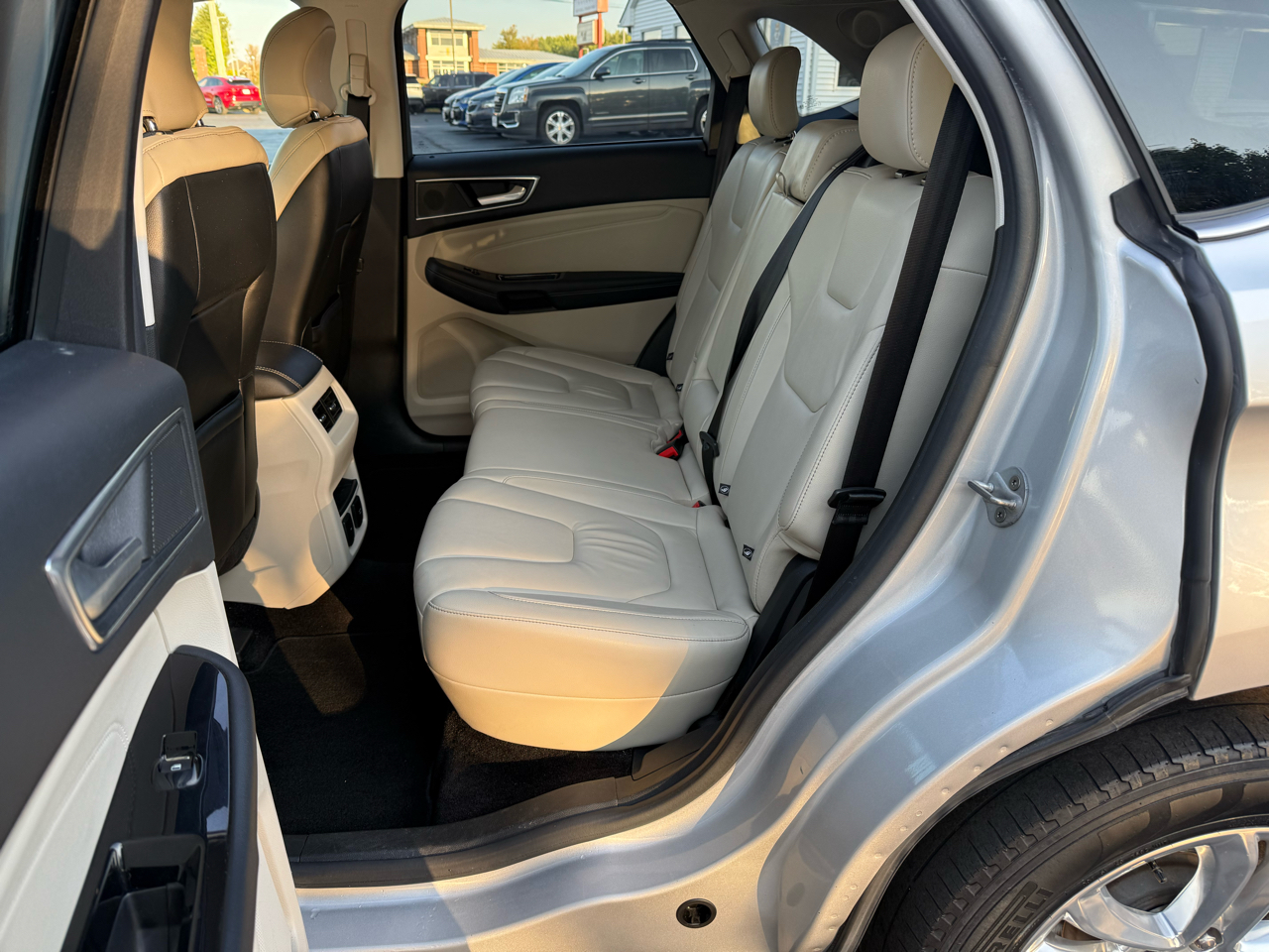 2018 Ford Edge Titanium photo 7