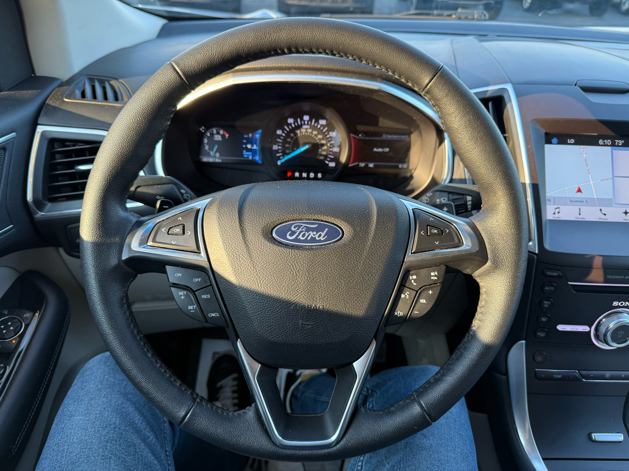 2018 Ford Edge Titanium photo 18