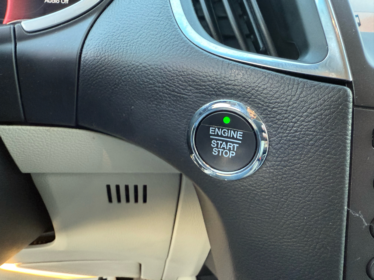 2018 Ford Edge Titanium photo 22