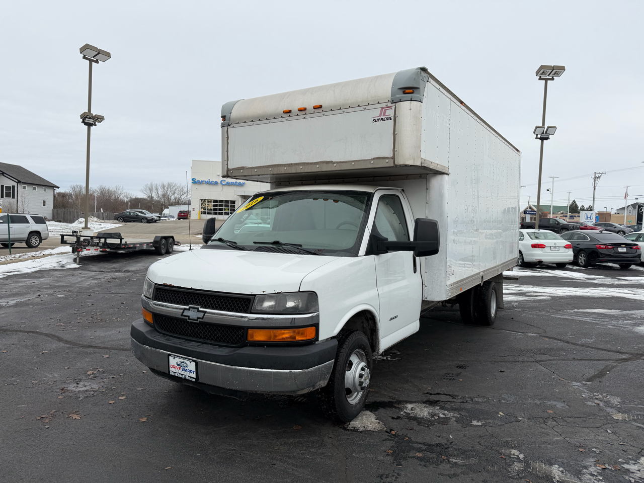 2016 Chevrolet Express G4500's photo