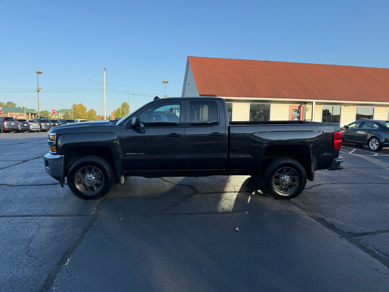 2015 Chevrolet Silverado 2500HD LT photo 2
