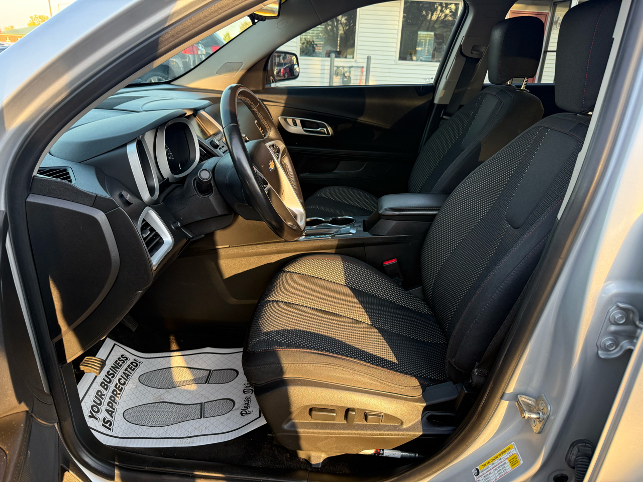 2016 Chevrolet Equinox LT photo 7