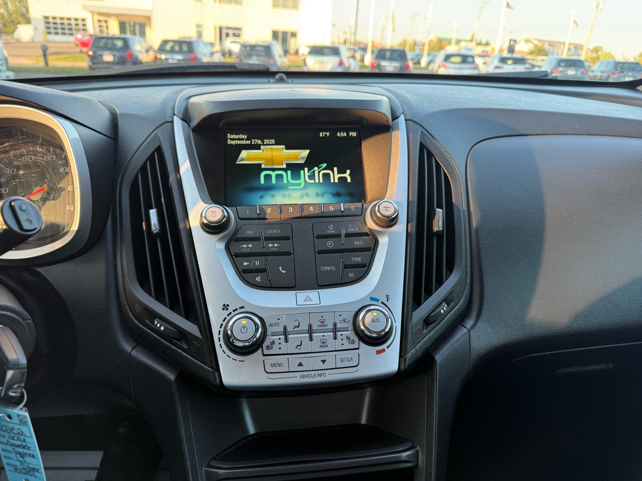 2016 Chevrolet Equinox LT photo 17