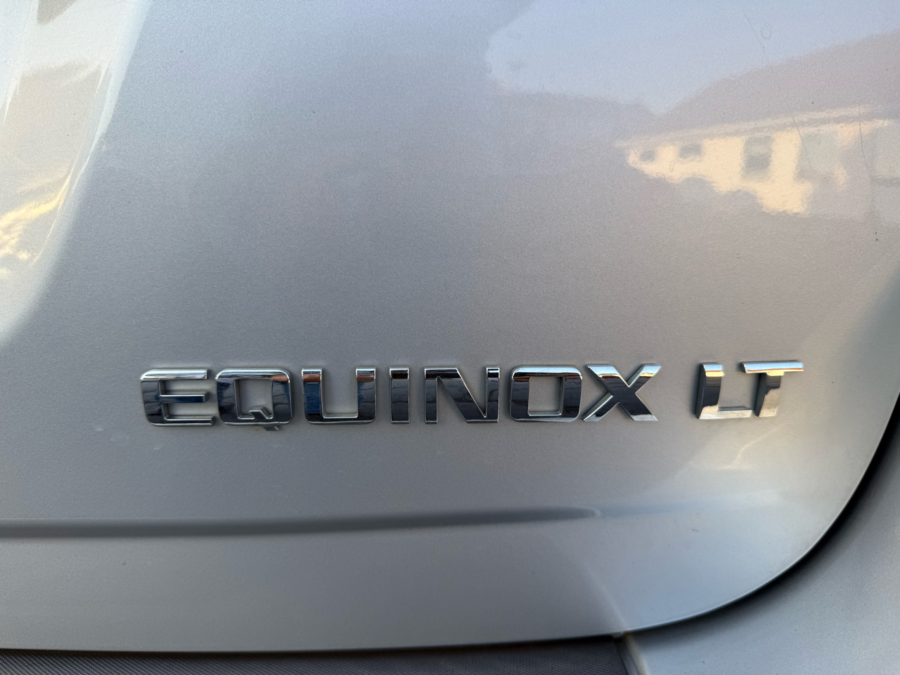 2016 Chevrolet Equinox LT photo 25