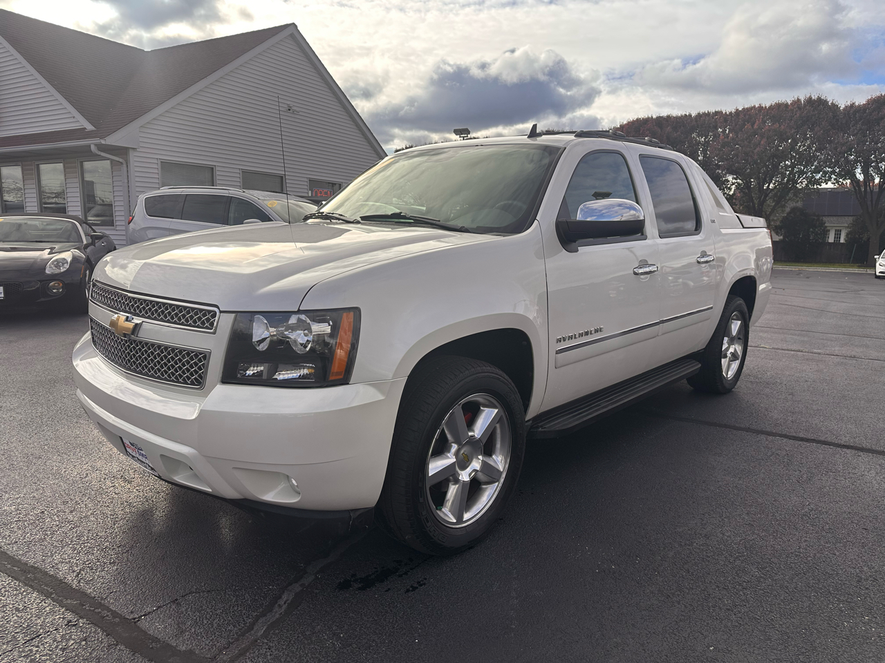 2011 Chevrolet Avalanche LTZ 4WD
