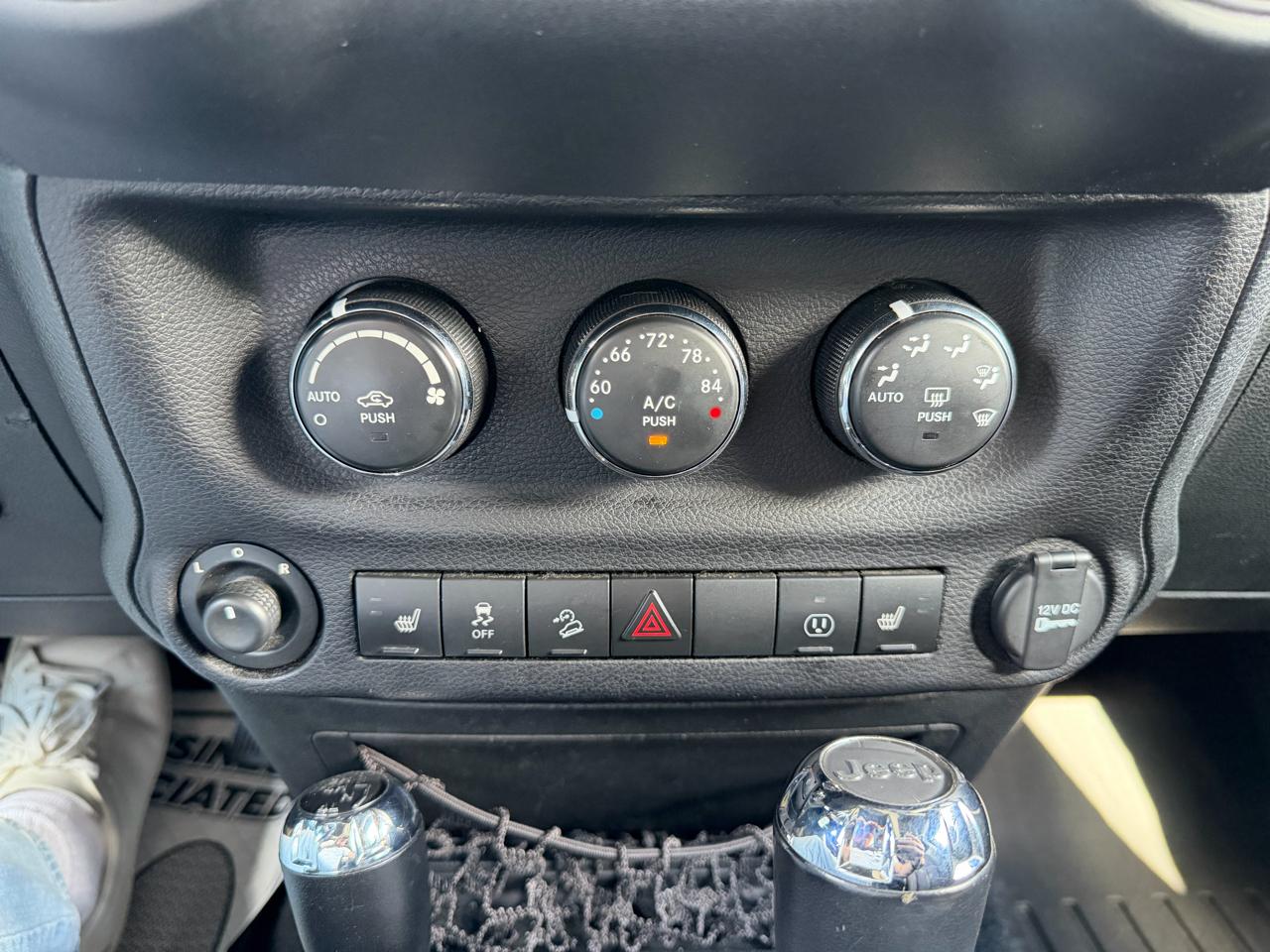 Jeep Wrangler Unlimited Rubicon 4WD 2013