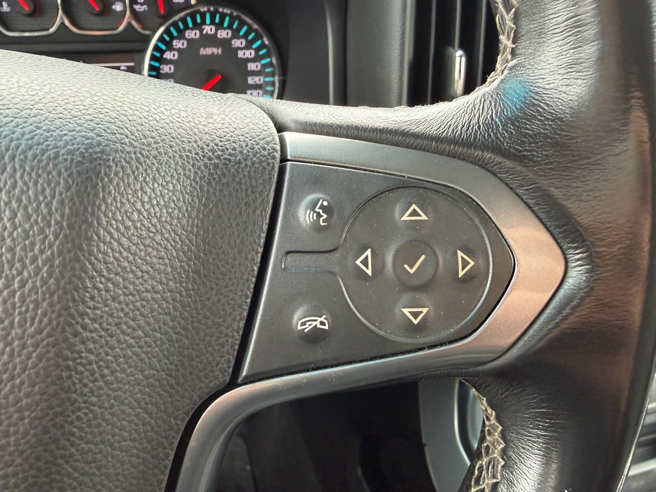 Chevrolet Silverado 1500 LT Double Cab 4WD 2017