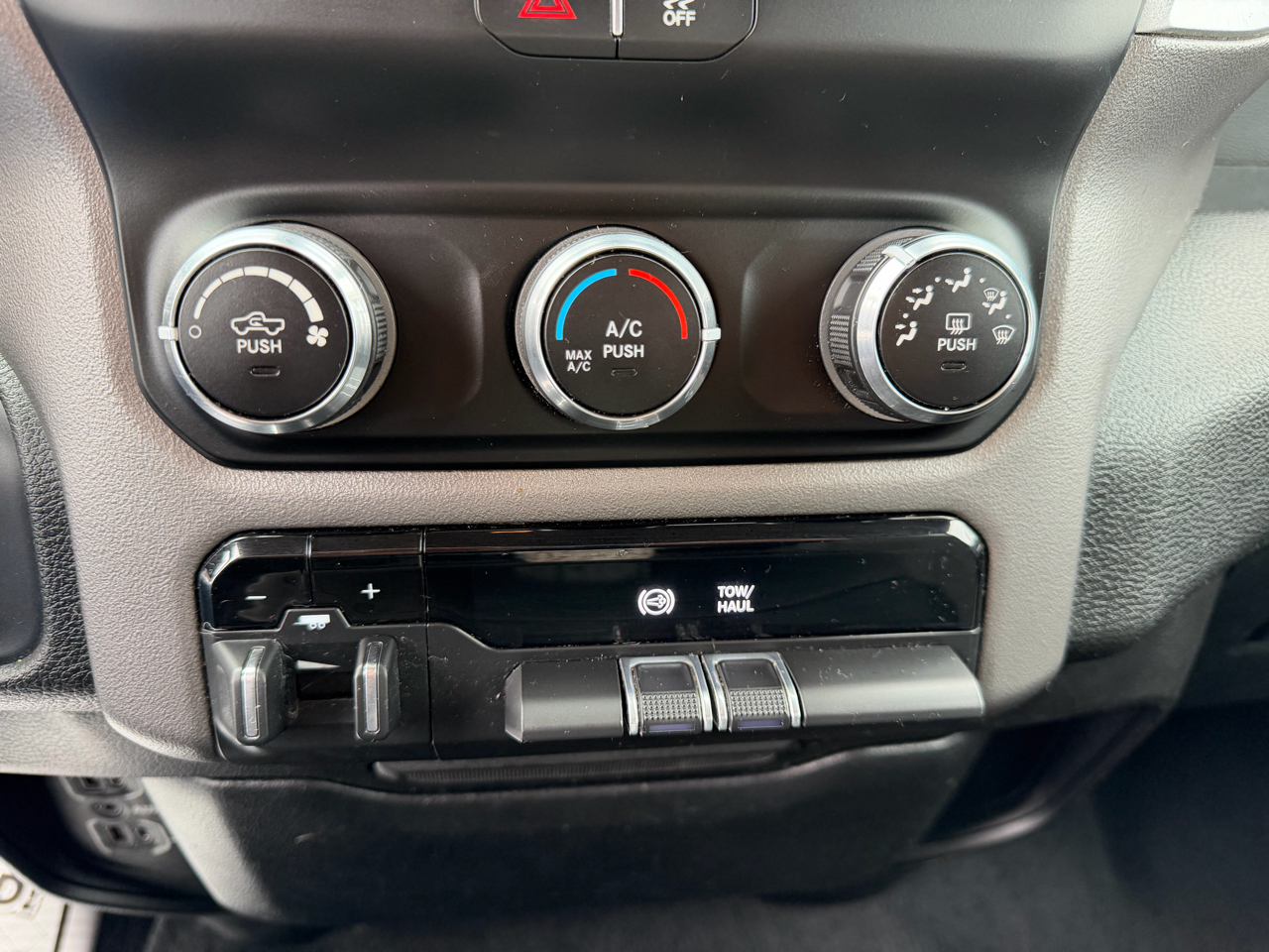 RAM 3500 Big Horn Crew Cab LWB 4WD DRW 2019