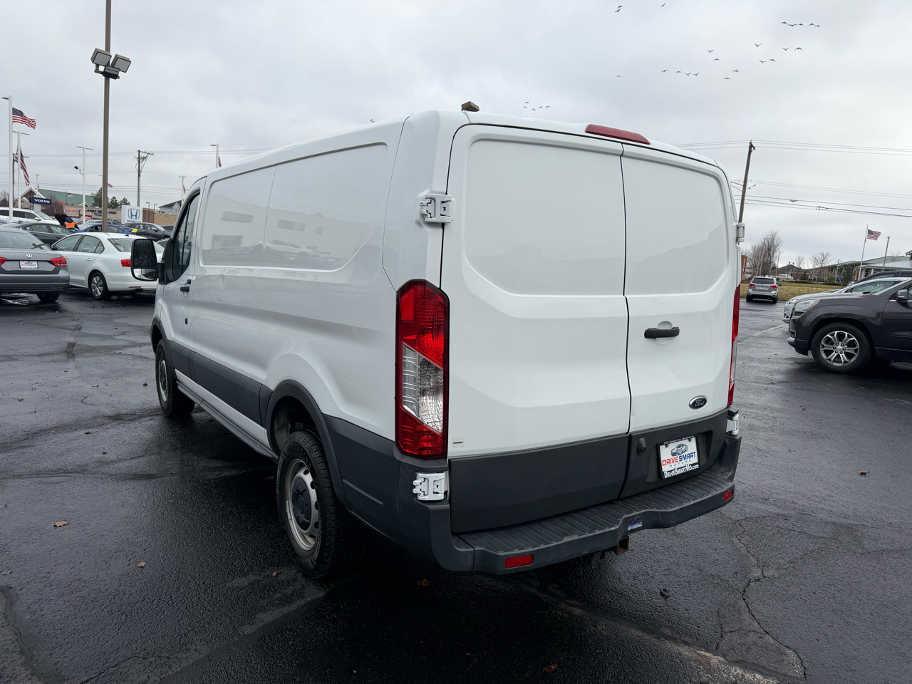 Ford Transit 250 Van Low Roof 60/40 Pass.130-in. WB 2017