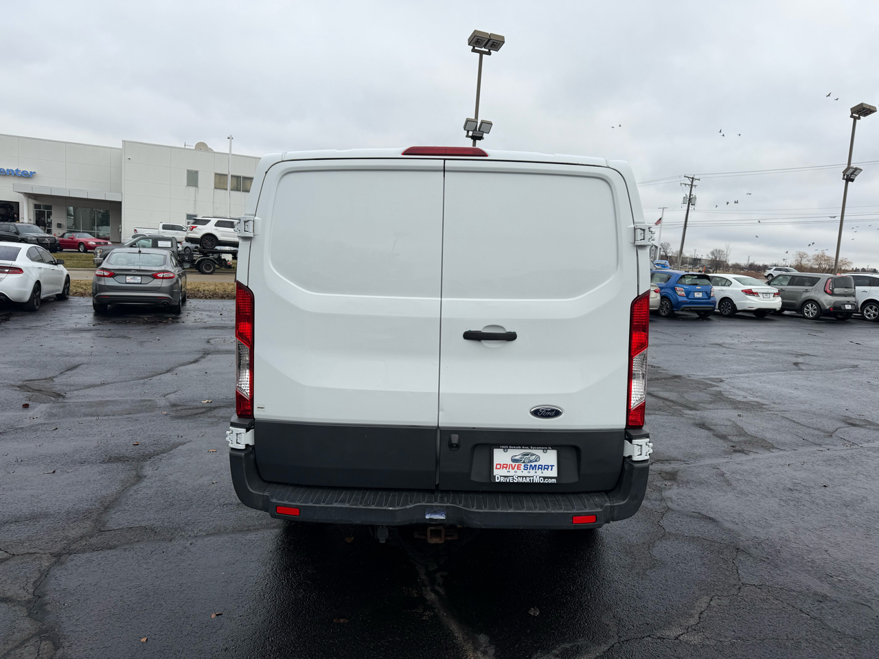 Ford Transit 250 Van Low Roof 60/40 Pass.130-in. WB 2017