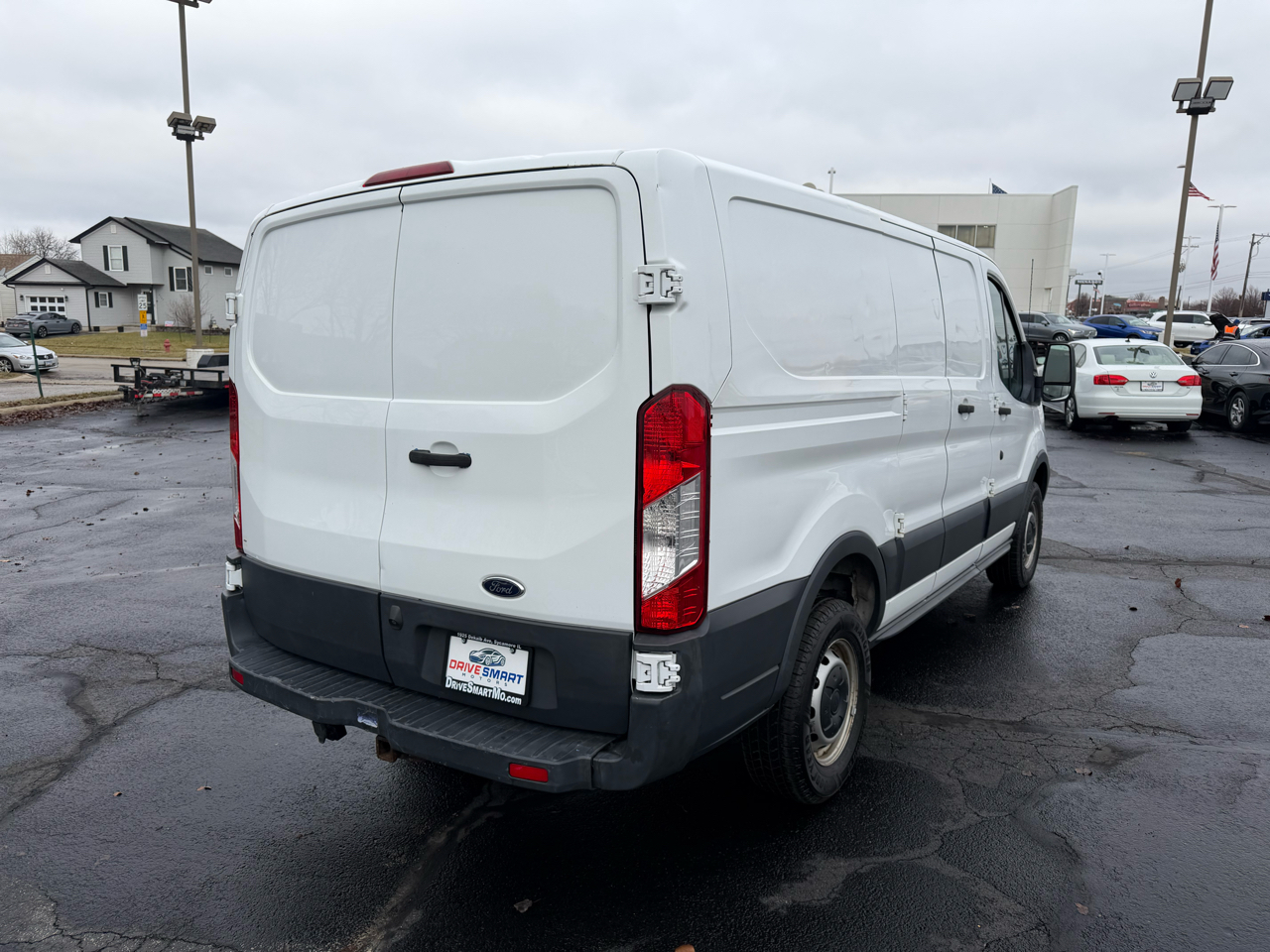 Ford Transit 250 Van Low Roof 60/40 Pass.130-in. WB 2017