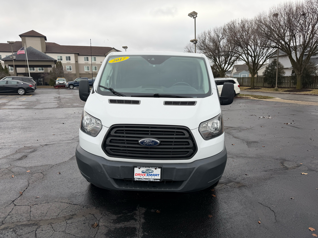 Ford Transit 250 Van Low Roof 60/40 Pass.130-in. WB 2017