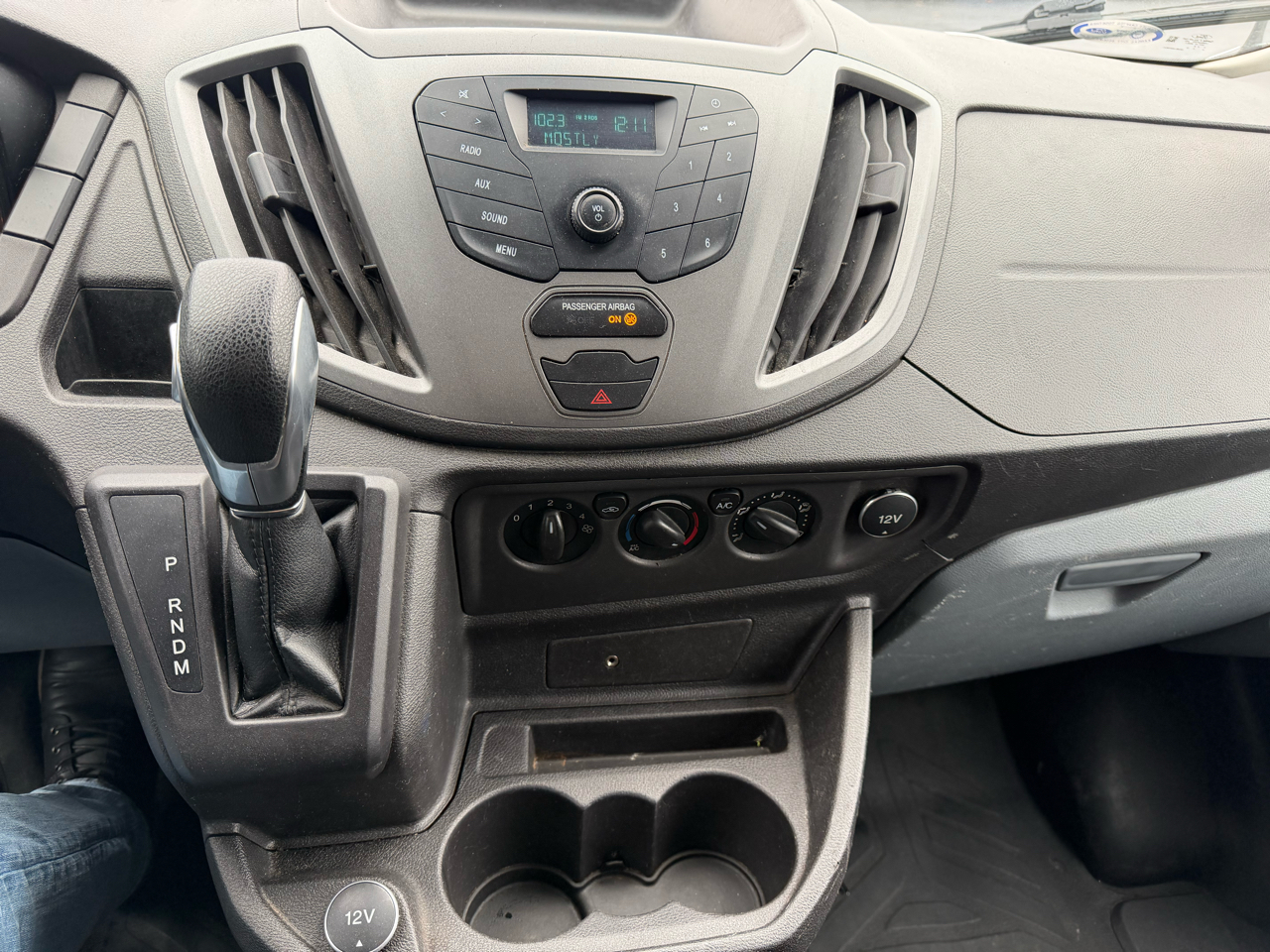 Ford Transit 250 Van Low Roof 60/40 Pass.130-in. WB 2017