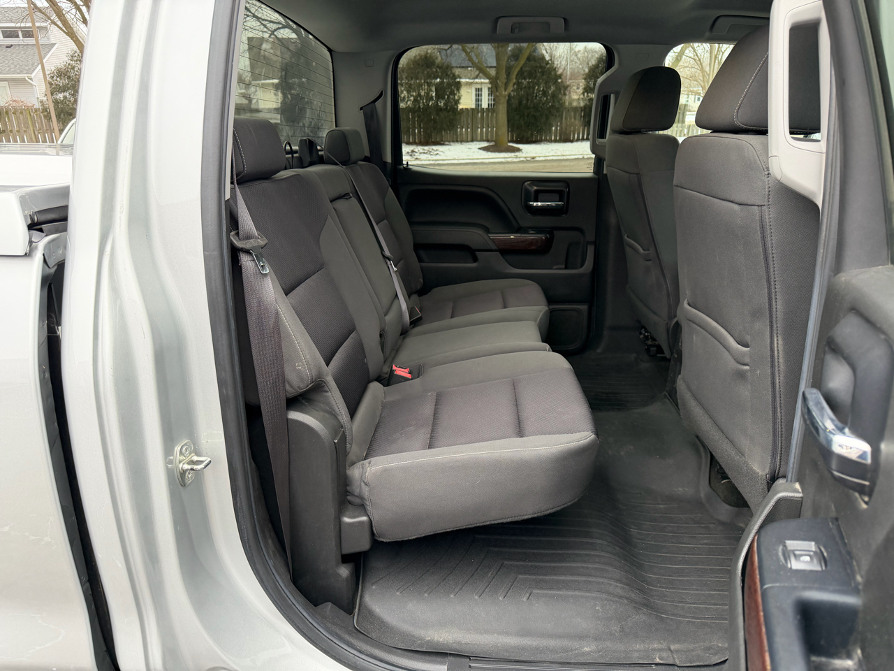 GMC Sierra 1500 SLE Crew Cab Long Box 4WD 2016