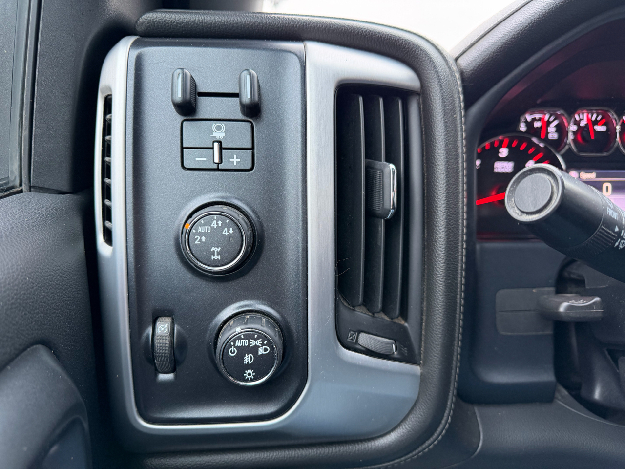 GMC Sierra 1500 SLE Crew Cab Long Box 4WD 2016