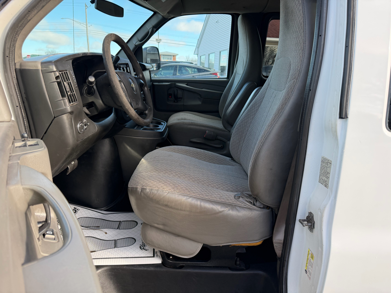 Chevrolet Express LS 1500 AWD 2014