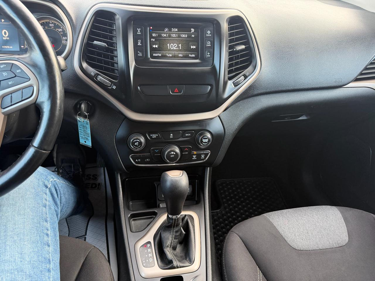 Jeep Cherokee Latitude FWD 2018