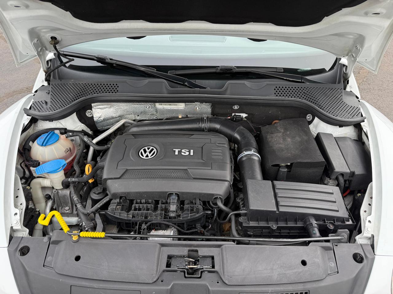 Volkswagen Beetle 1.8T PZEV Convertible 2016