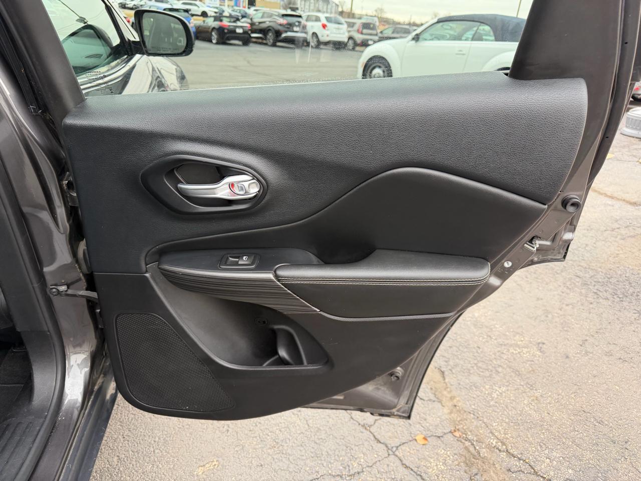 Jeep Cherokee Limited 4WD 2015