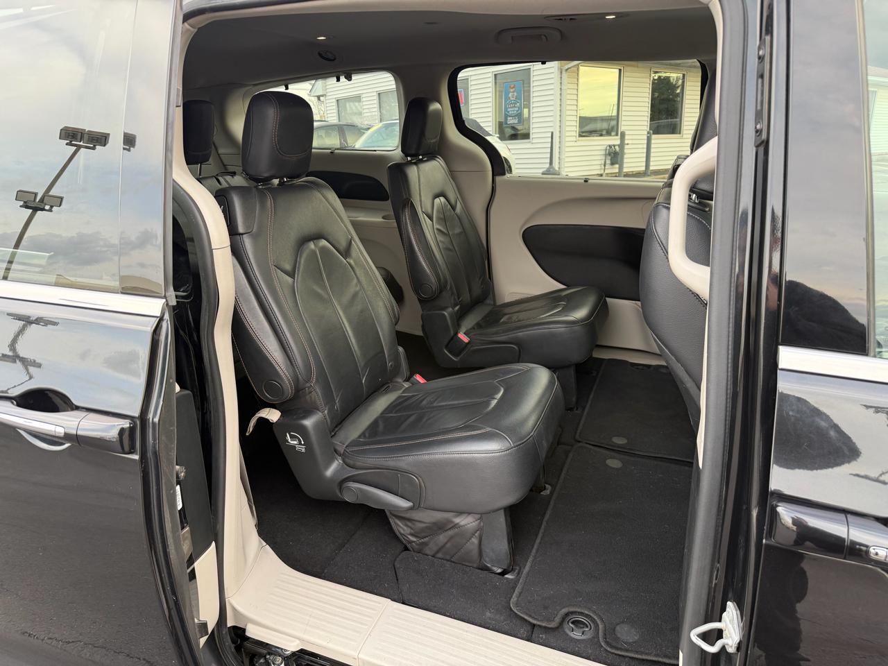 Chrysler Pacifica Touring-L 2017