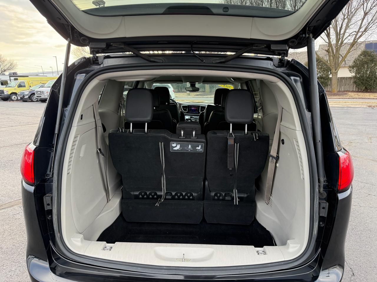 Chrysler Pacifica Touring-L 2017