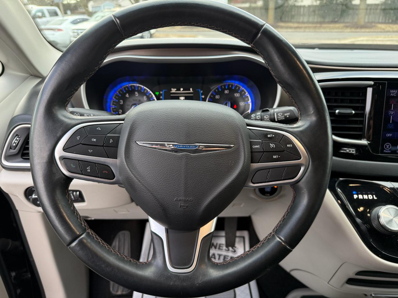 Chrysler Pacifica Touring-L 2017