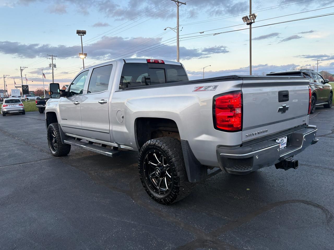 Chevrolet Silverado 2500HD LTZ Crew Cab 4WD 2016