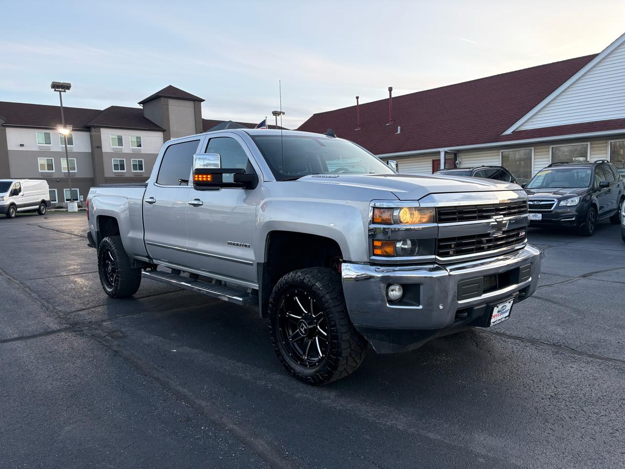 Chevrolet Silverado 2500HD LTZ Crew Cab 4WD 2016