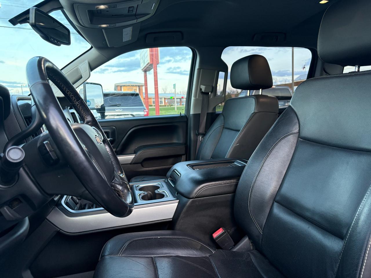 Chevrolet Silverado 2500HD LTZ Crew Cab 4WD 2016