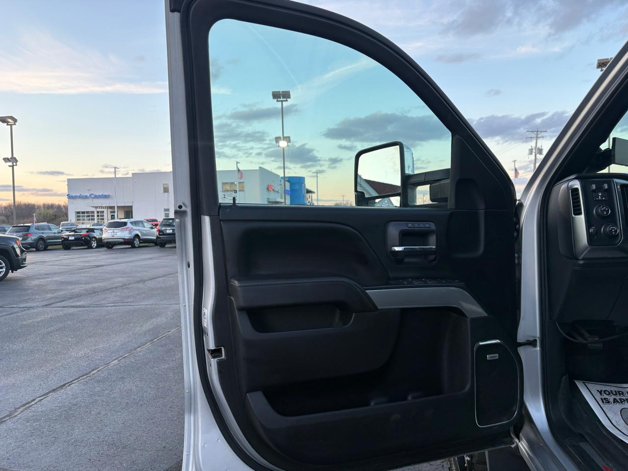 Chevrolet Silverado 2500HD LTZ Crew Cab 4WD 2016