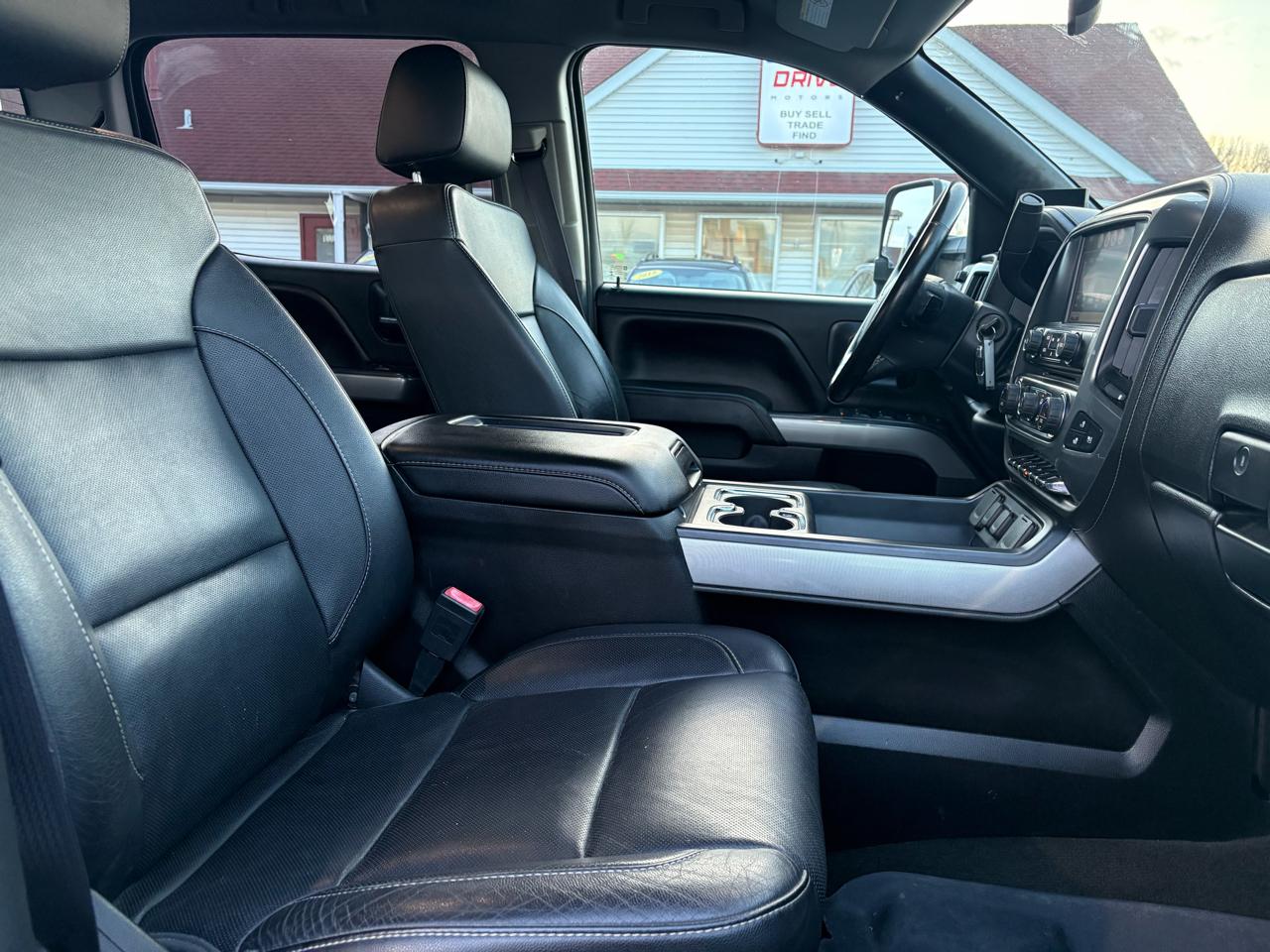 Chevrolet Silverado 2500HD LTZ Crew Cab 4WD 2016