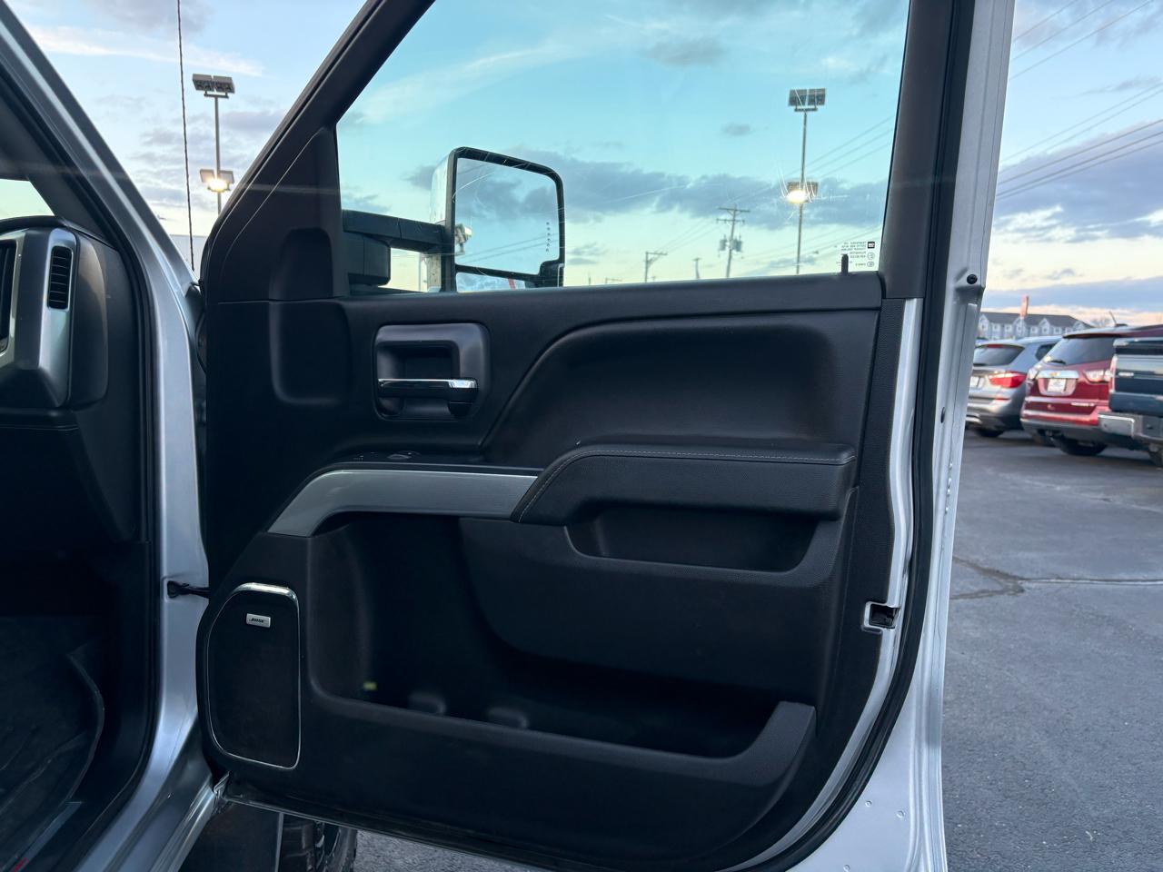 Chevrolet Silverado 2500HD LTZ Crew Cab 4WD 2016