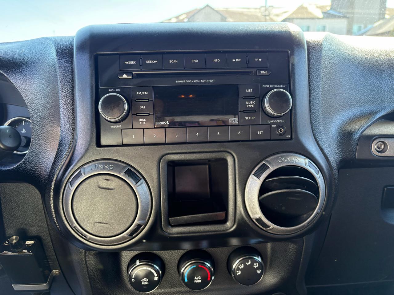 Jeep Wrangler Sport 4WD 2013