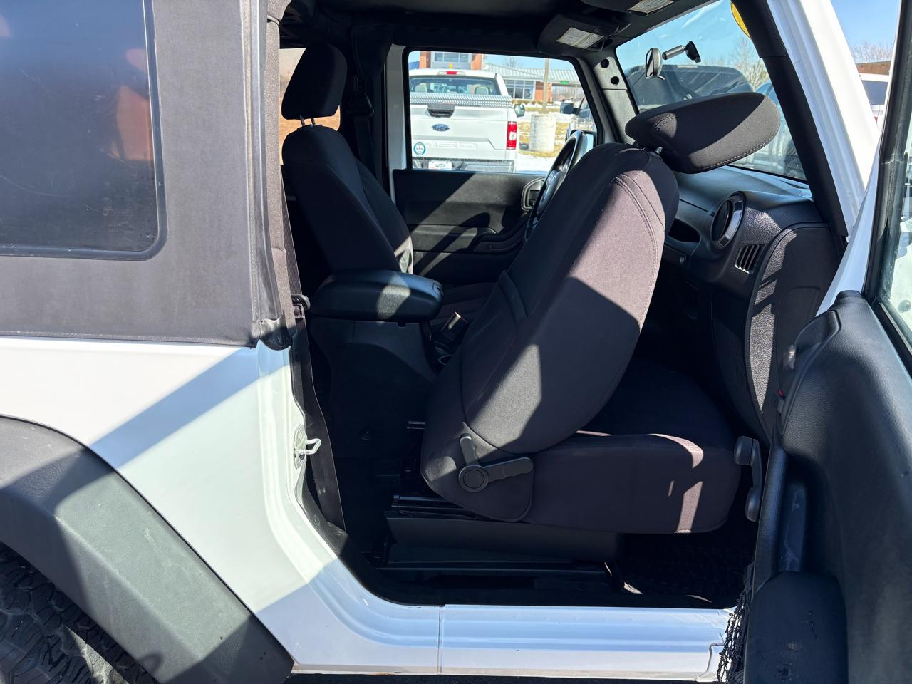 Jeep Wrangler Sport 4WD 2013