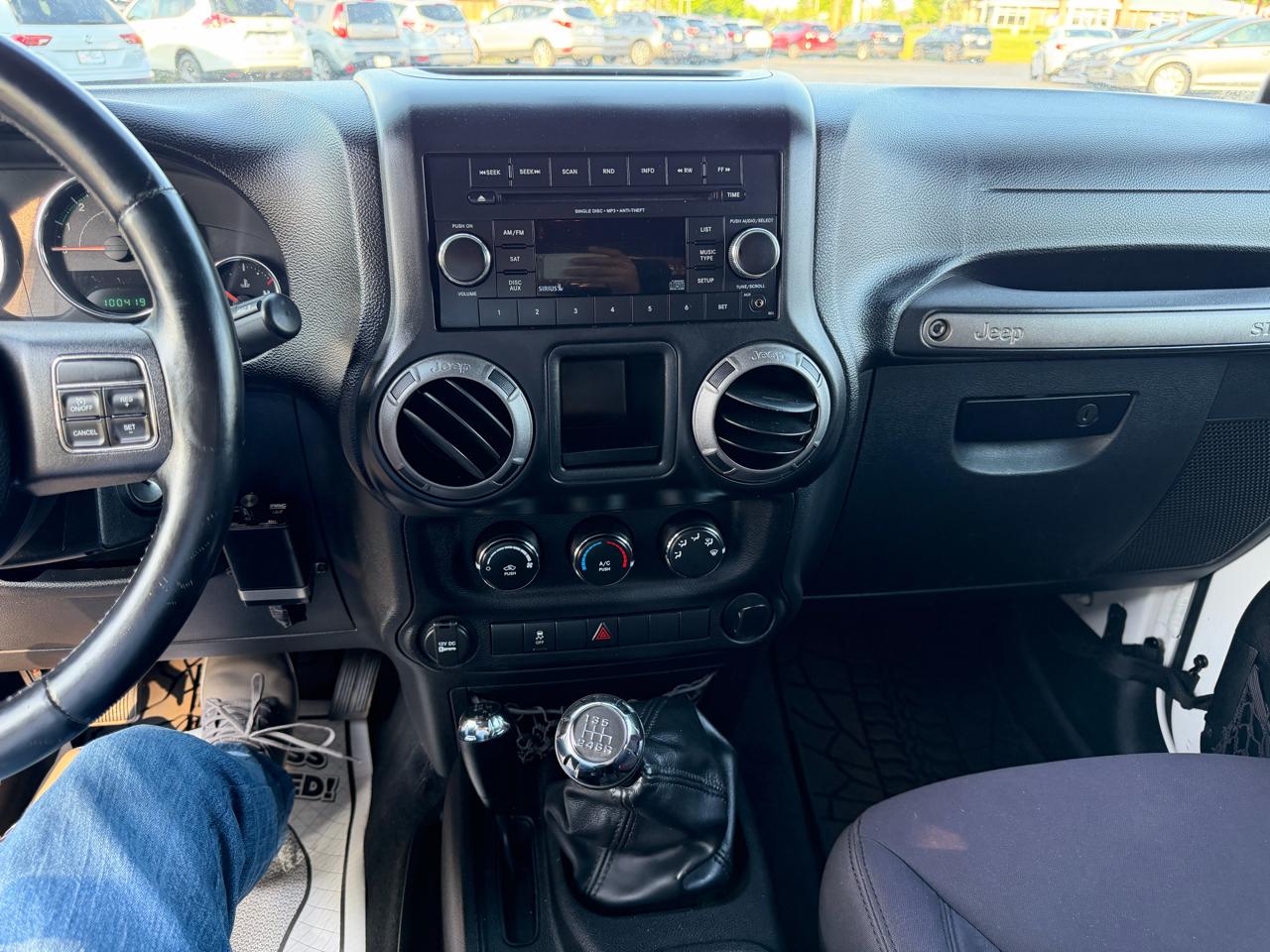 Jeep Wrangler Sport 4WD 2013