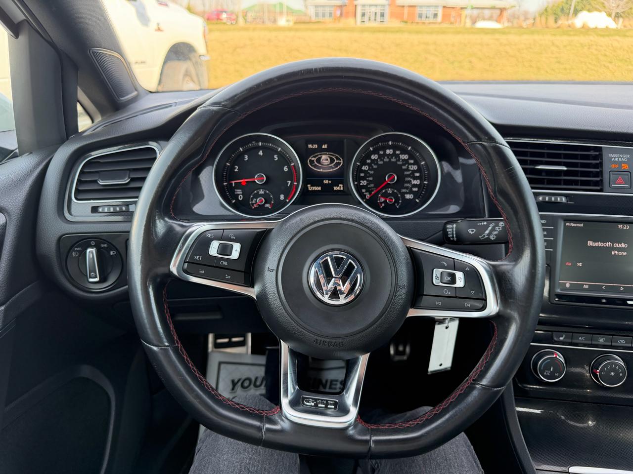 Volkswagen GTI SE 6M 4-Door 2016