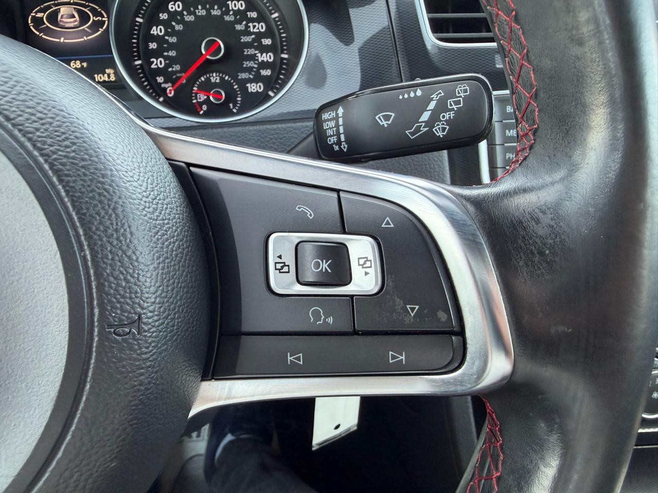 Volkswagen GTI SE 6M 4-Door 2016