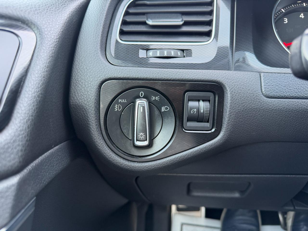 Volkswagen GTI SE 6M 4-Door 2016