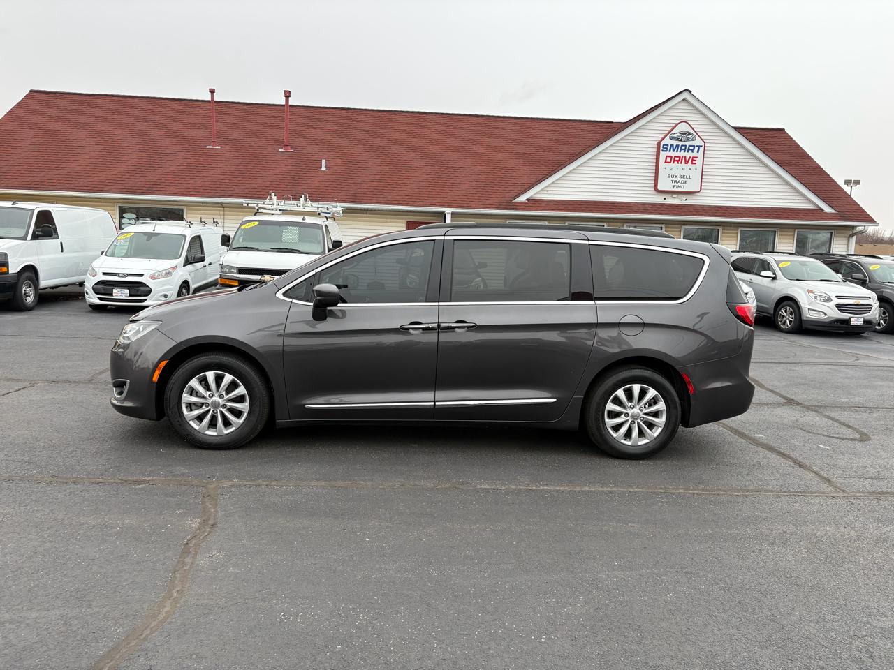 Chrysler Pacifica Touring-L 2017