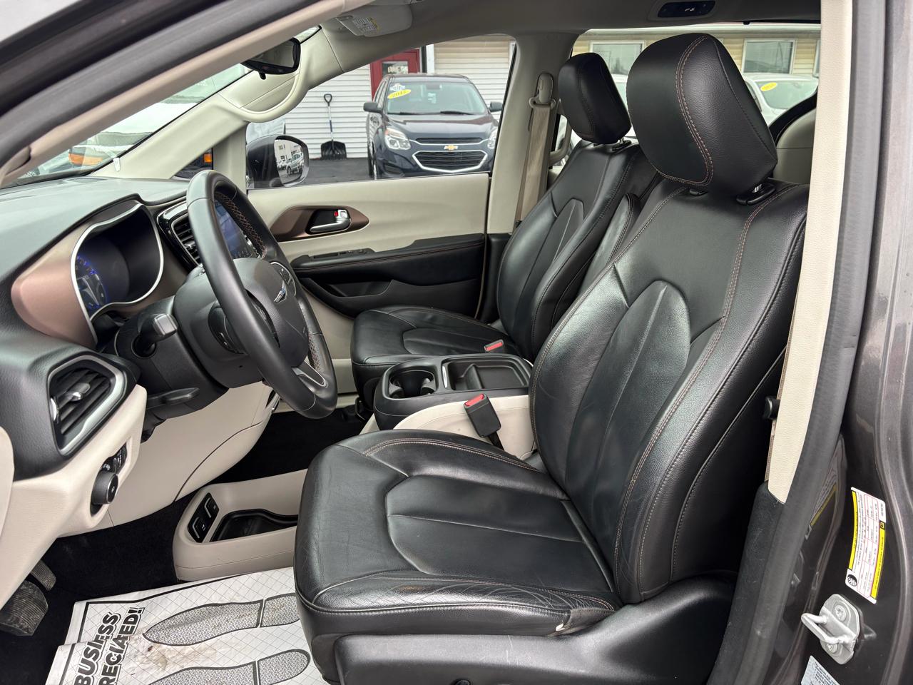 Chrysler Pacifica Touring-L 2017