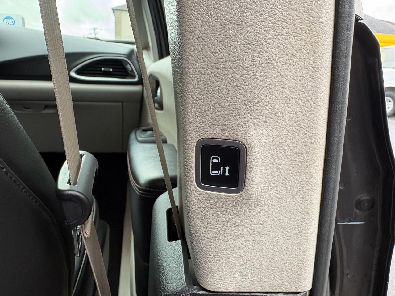 Chrysler Pacifica Touring-L 2017