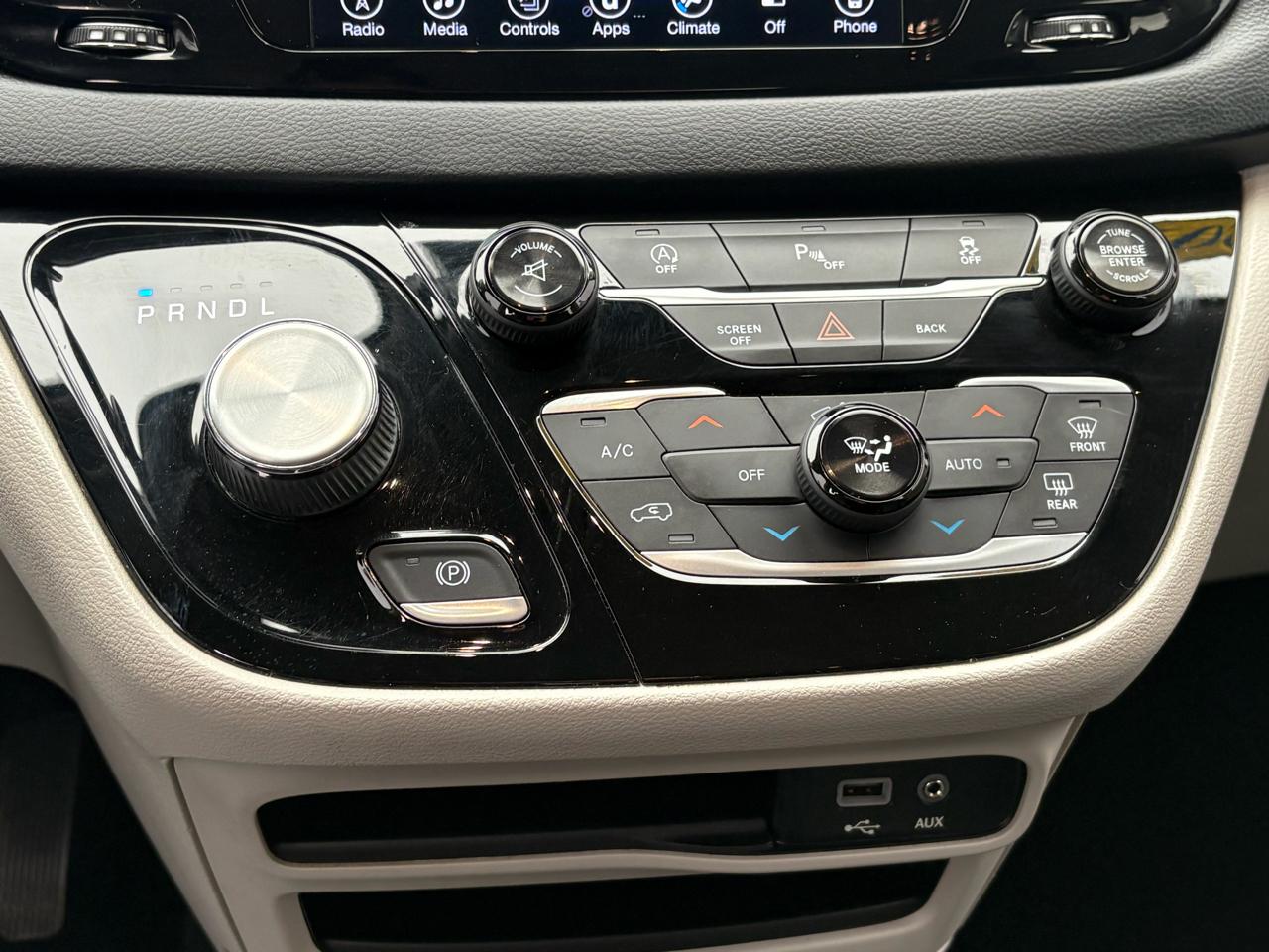 Chrysler Pacifica Touring-L 2017