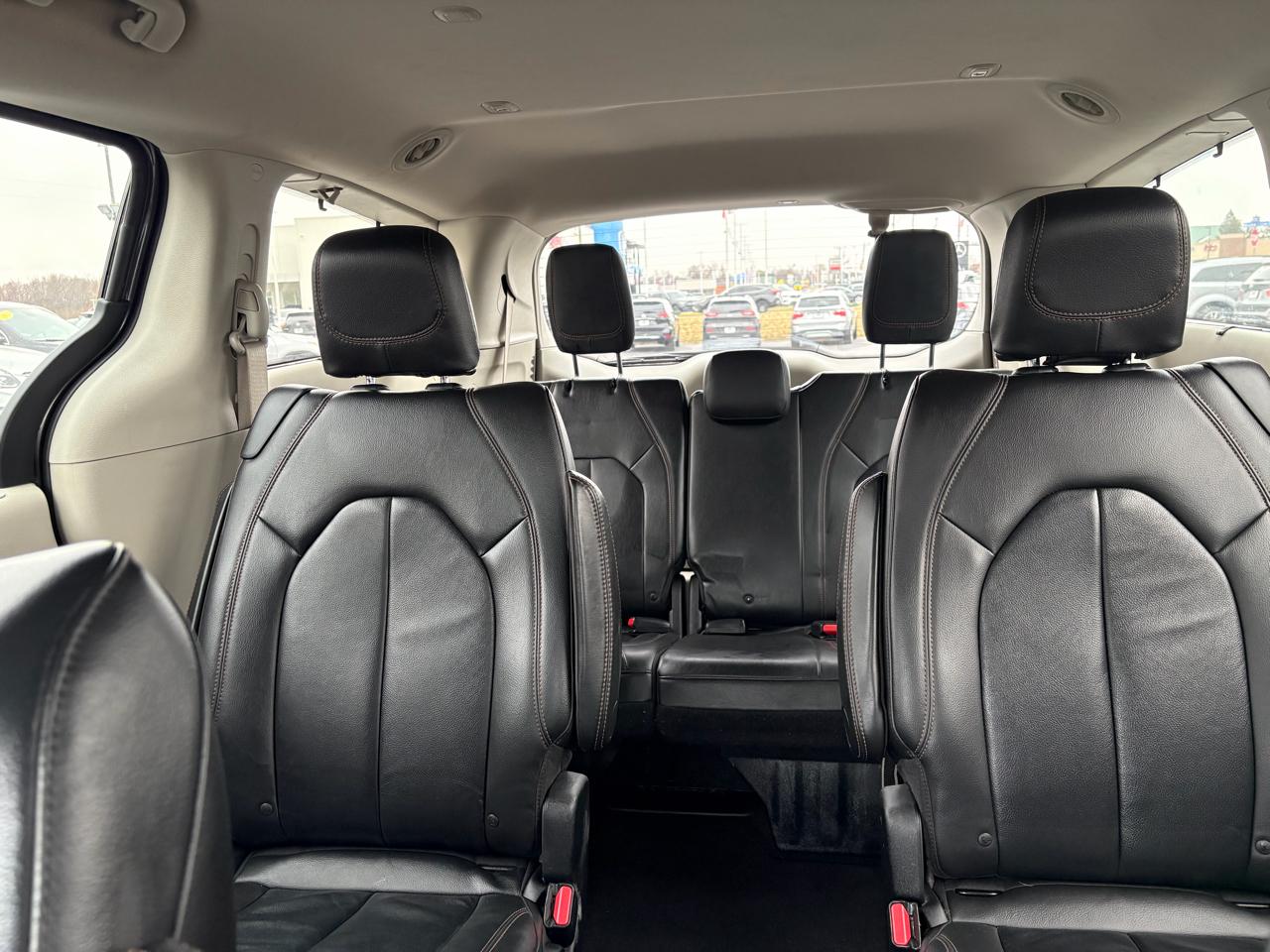 Chrysler Pacifica Touring-L 2017