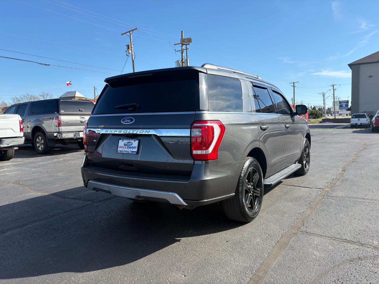 Ford Expedition XLT 4WD 2018