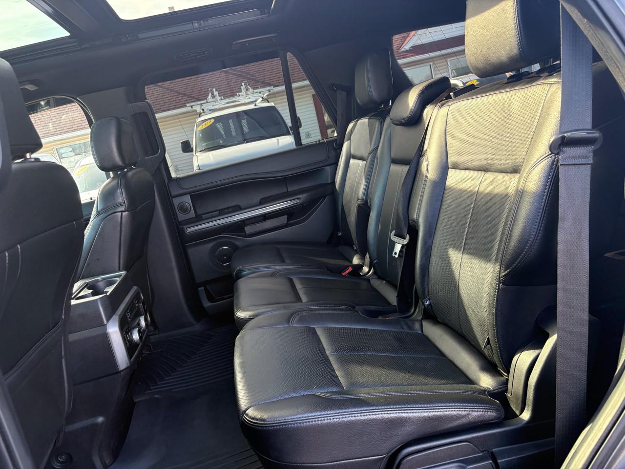 Ford Expedition XLT 4WD 2018